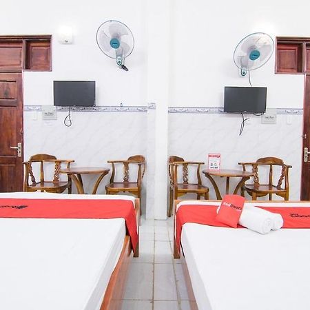 Reddoorz Hoang Tuan Ho Chi Minh City Exterior photo