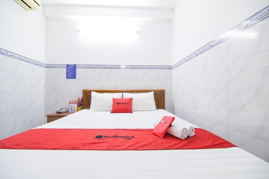 Reddoorz Hoang Tuan Ho Chi Minh City Exterior photo
